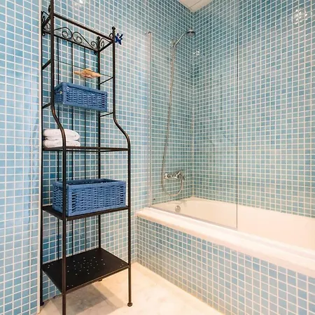 Apartment Playa Del Cantil, 3 Bedrooms And 2 Free Parking